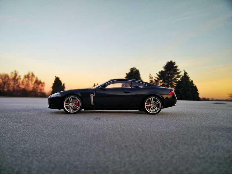 Illustration for article titled Cool as frost: The Jaguar XKR - 1:18 Autoart